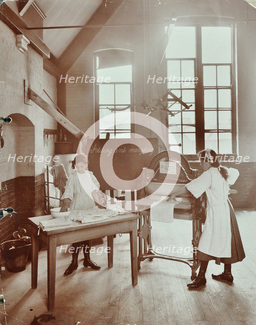 Laundry work, Tennyson Street School, Battersea, London, 1907. Artist: Unknown.