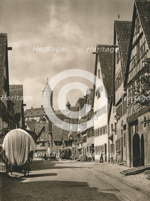 'Dinkelsbuhl - Untere Schmiedgasse', 1931. Artist: Kurt Hielscher.