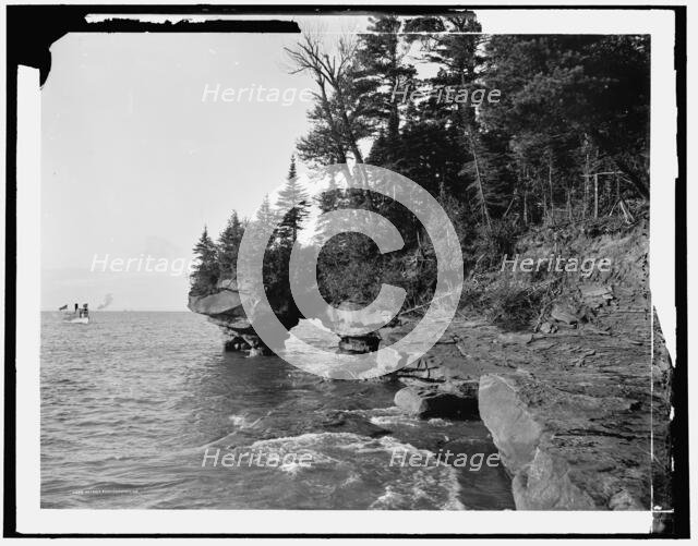 Apostle Islands, Grand Arch, between 1880 and 1898. Creator: Unknown.