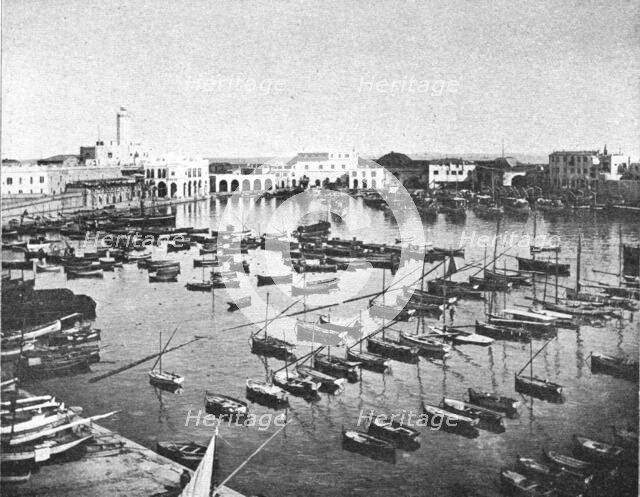 ''Alger. Le Port et l'Amiraute; Afrique du nord', 1914. Creator: Unknown.