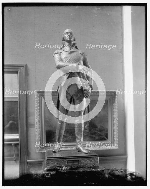 Statue of George Washington, between 1910 and 1920. Creator: Harris & Ewing.