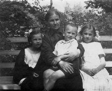 Briner Julius with his grandmother Anna Timofeevna Blagovidova, sisters Vera and Irina, 1924. Creator: Unknown.