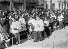Pan American Mass - Thanksgiving Day At St. Patrick's. Mons. Dougherty; Dr. Burns; Cardinal..., 1912 Creator: Harris & Ewing.
