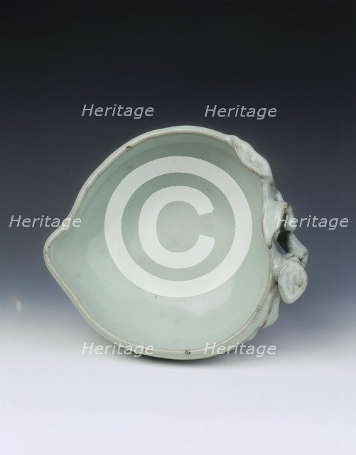 Peach shaped water dropper, Yongzheng period, Qing dynasty, China, 1723-1735. Artist: Unknown