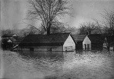 Flood in East end of Cincinnati - 1913 Creator: Bain News Service.