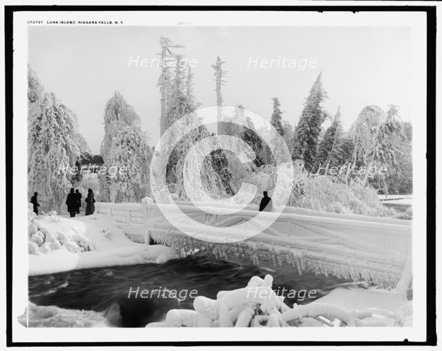 Luna Island, Niagara Falls, N.Y., between 1910 and 1920. Creator: Unknown.