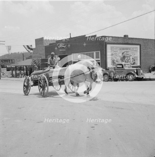A note on transportation, Eden, Alabama, 1936. Creator: Dorothea Lange.