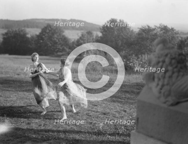 Elizabeth Duncan dancers and children, between 1916 and 1941. Creator: Arnold Genthe.