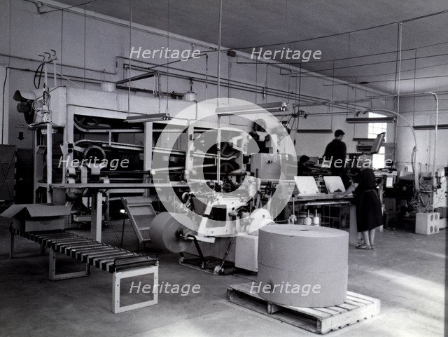 Machine for the header and making of wooden boxes for matches, 1940.