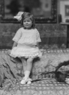 Gerard, J.M., Mrs., daughter of, portrait photograph, 1915 Dec. or 1916 Jan. Creator: Arnold Genthe.