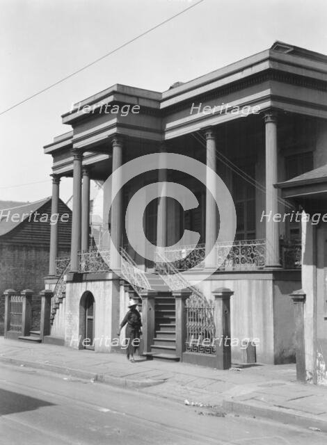 Colonial residence in the Vieux Carre´, New Orleans, between 1920 and 1926. Creator: Arnold Genthe.