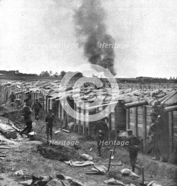 'La supreme defense d'Anvers; Derniere ligne de retranchements, sur la route de Lierre', 1914. Creator: Unknown.