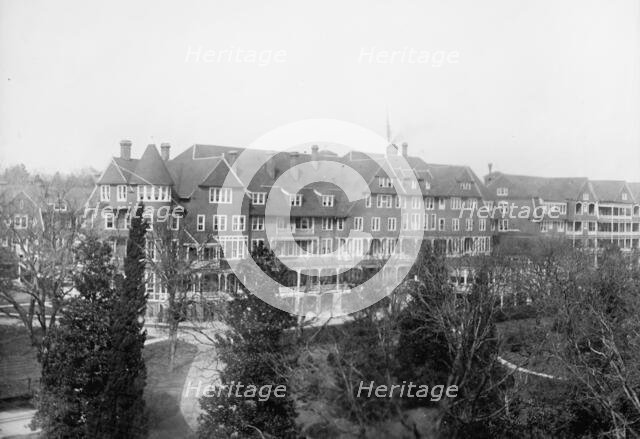 Views Of Augusta, Georgia; Country Club And Golf Links; Bon Air Hotel, 1913. Creator: Harris & Ewing.