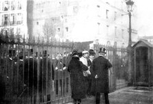 Trial of M. Zola in Paris: scenes at the Assize Court - arrival of Lieutenant-Colonel Picquart, 1898 Creator: Gribayedoff.