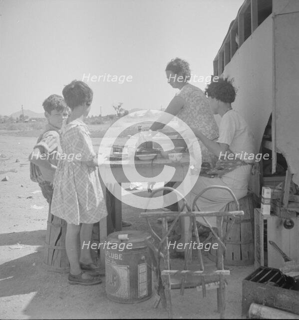Drought refugees in Phoenix, Arizona, 1936. Creator: Dorothea Lange.