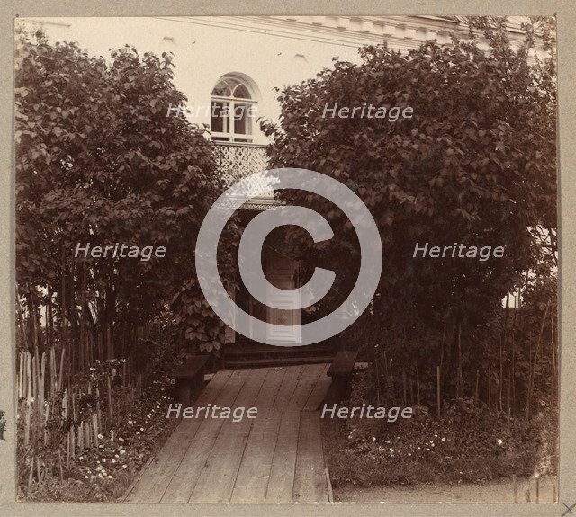 Sretensky Monastery in Kashin. Entrance into the house where Grand Duchess Elizabeth Feodorovna lived in 1909, 1910s.