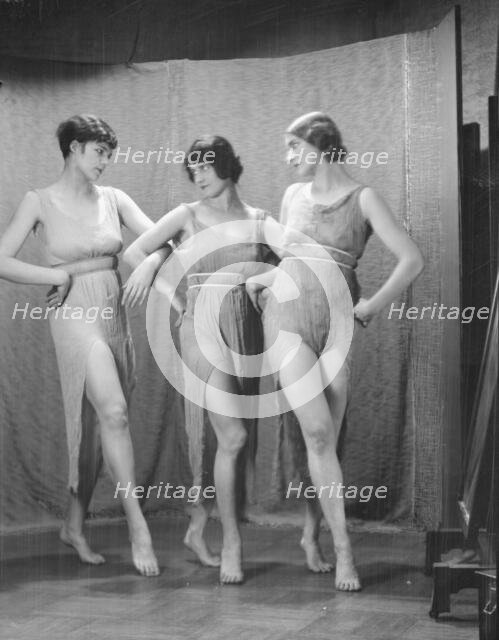 Elizabeth Duncan dancers and children, between 1916 and 1941. Creator: Arnold Genthe.