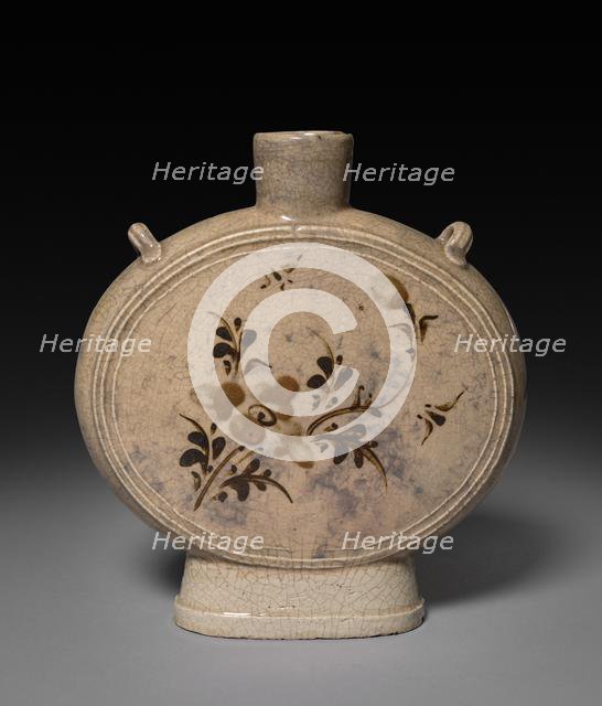 Pilgrim Bottle, Ming dynasty (1368-1644). Creator: Unknown.