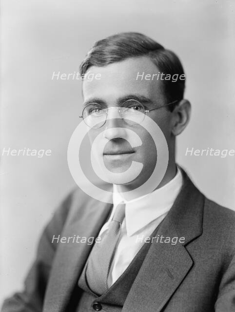 Elliott, Root - Portrait, 1933. Creator: Harris & Ewing.