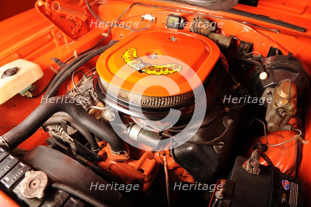 Plymouth Hemi Roadrunner 1970. Artist: Simon Clay.