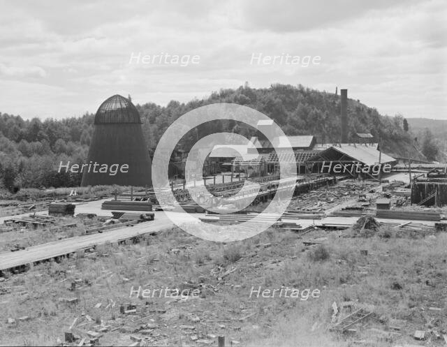 Possibly: Mumby Lumber Mill, closed in 1938..., Malone, Grays Harbor County, Washington, 1939. Creator: Dorothea Lange.