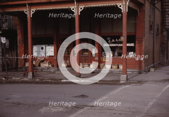 Grocery store, Mt. Orab, Ohio, Route 74, 1942 or 1943. Creator: John Vachon.