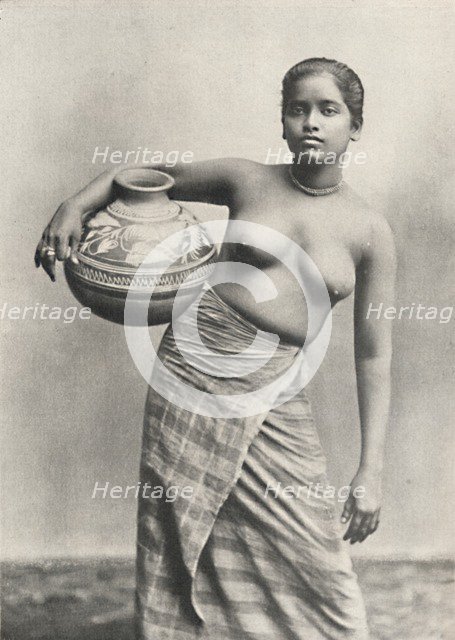 'Singhalesin des Niederlands ohne das ubliche Obergewand', 1926. Artist: Unknown.