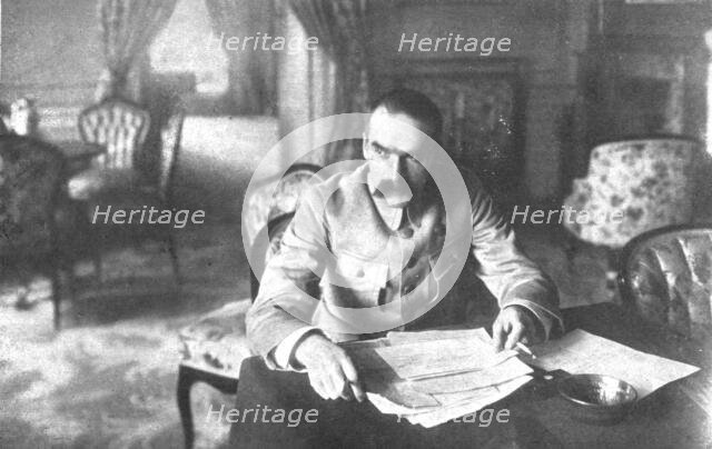 'La Nouvelle Europe; la republique Polonaise; Le general Pilsudski, qui chassa les Allemands...,1918 Creator: Unknown.