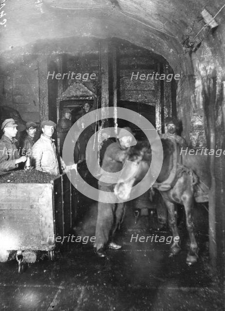 Descent into the Anzherskaya mine, 1911. Creator: Kozlov.