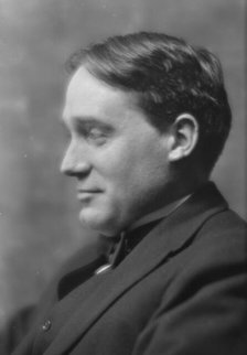 Barker, Granville, Mr., portrait photograph, 1915 Feb. 26. Creator: Arnold Genthe.