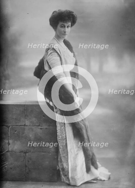 Duchess of Roxburghe, Lallie Charles, Photo., 1913. Creators: George Graham Bain, Lallie Charles.