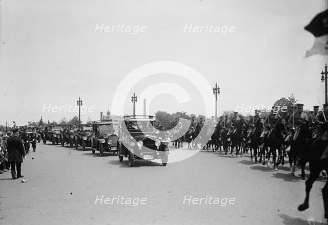 Italian Commission To U.S. - Scenes On Arrival, May 23, 1917, 23 May 1917. Creator: Harris & Ewing.