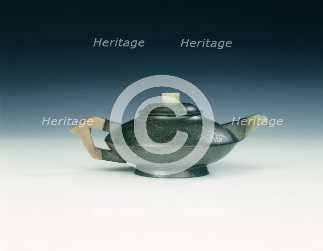 Yixing teapot, Qing dynasty, China, mid-19th century. Artist: Unknown