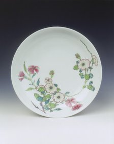 Famille rose saucer with floral sprays, Yongzheng period, Qing dynasty, China, 1723-1729. Artist: Unknown