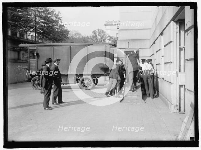 Bureau Of Printing And Engraving truck, between 1910 and 1917. Creator: Harris & Ewing.