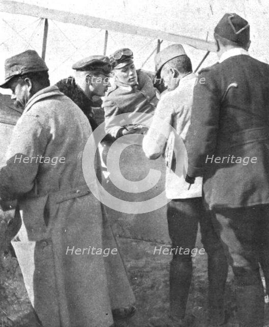 ''Interrogatoire du pilote blesse et de l'observateur. Deux avieteurs allemands "descendus"..., 1915 Creator: Unknown.