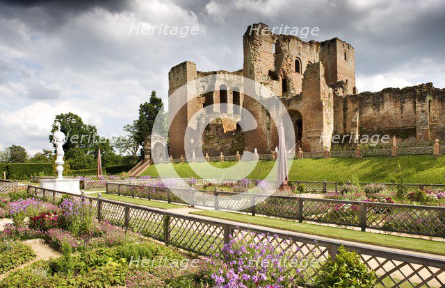 Elizabethan Garden, Kenilworth Castle, Warwickshire, 2009. Creator: Historic England Staff Photographer.