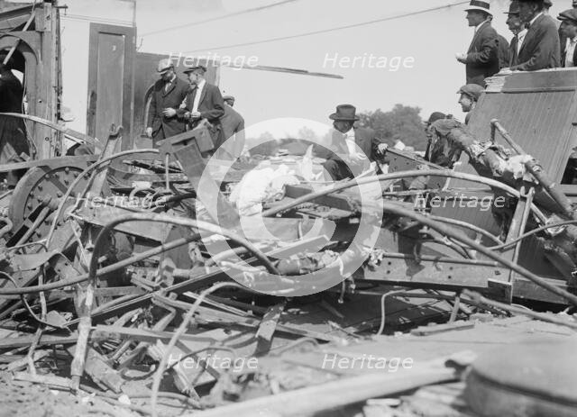Wreck of car "Chancellor", North Haven, 1913. Creator: Bain News Service.