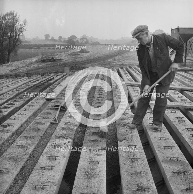 Construction of the Birmingham to Preston Motorway (M6), Staffs, 20/09/1961 Creator: John Laing plc.