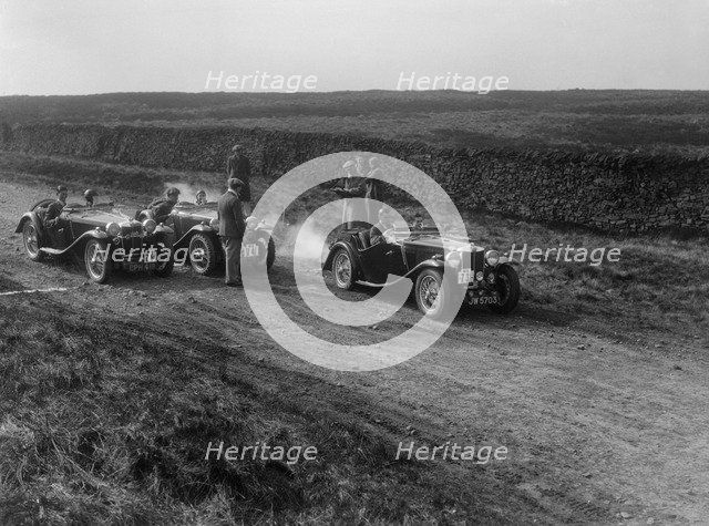 MG Magnette and two MG PAs at the Sunbac Inter-Club Team Trial, 1935. Artist: Bill Brunell.