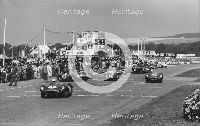 Start of 1959 Tourist Trophy race at Goodwood. Creator: Unknown.