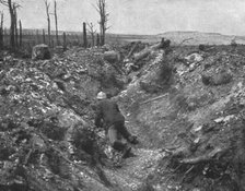 'Episodes de la bataille de Verdun; La derniere phase de la resistance du fort de Vaux, 1916. Creator: Unknown.