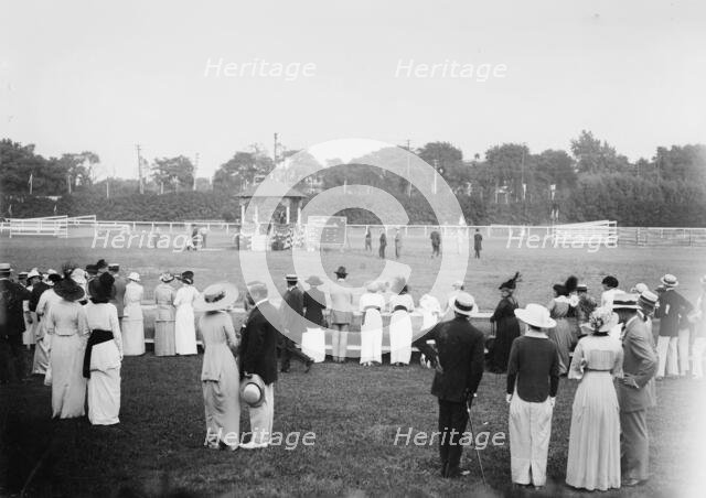 Long Branch Horse Show, 1913. Creator: Bain News Service.