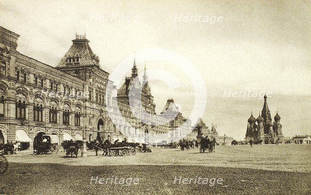The upper trading rows in Red Square, Moscow, Russia, 1910s. Artist: Unknown