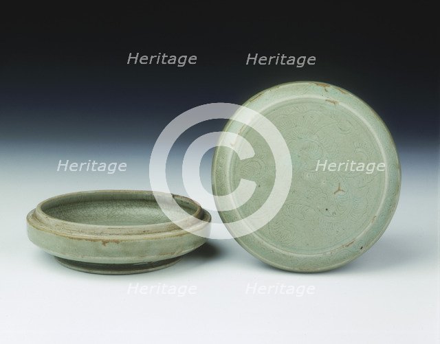 Yue celadon covered box, Five Dynasties-early Northern Song dynasty, China, 10th century. Artist: Unknown