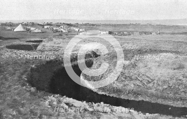 'Les defenses de Salonique inspectees par le general Sarrail; une des lignes de tranchees..., 1916. Creator: Hubert Jacques.