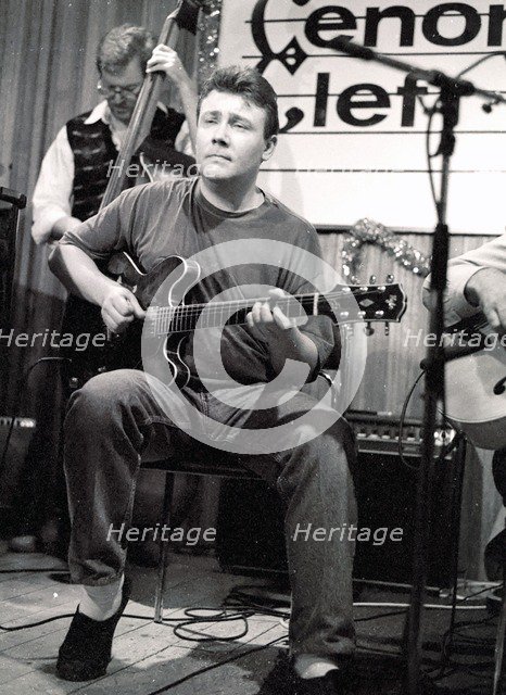 Gary Potter, jazz guitarist, Tenor Clef, London, 1992.   Artist: Brian O'Connor.