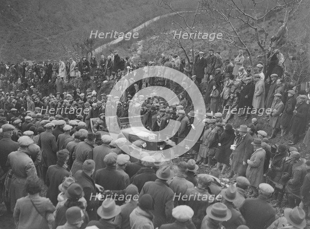 Bayliss-Thomas of WJ Haward competing in the MCC Lands End Trial, Beggars Roost, Exmoor, 1930. Artist: Bill Brunell.