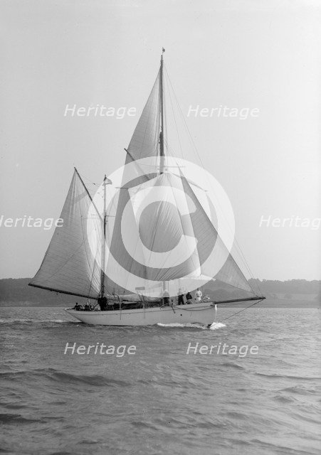 The 60 ft ketch 'Linth', 1912. Creator: Kirk & Sons of Cowes.