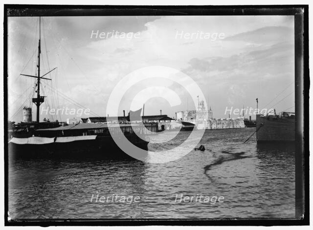 Veracruz, Mexico, between 1914 and 1917. Creator: Harris & Ewing.